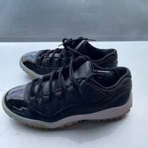 Jordan 11 size 3y